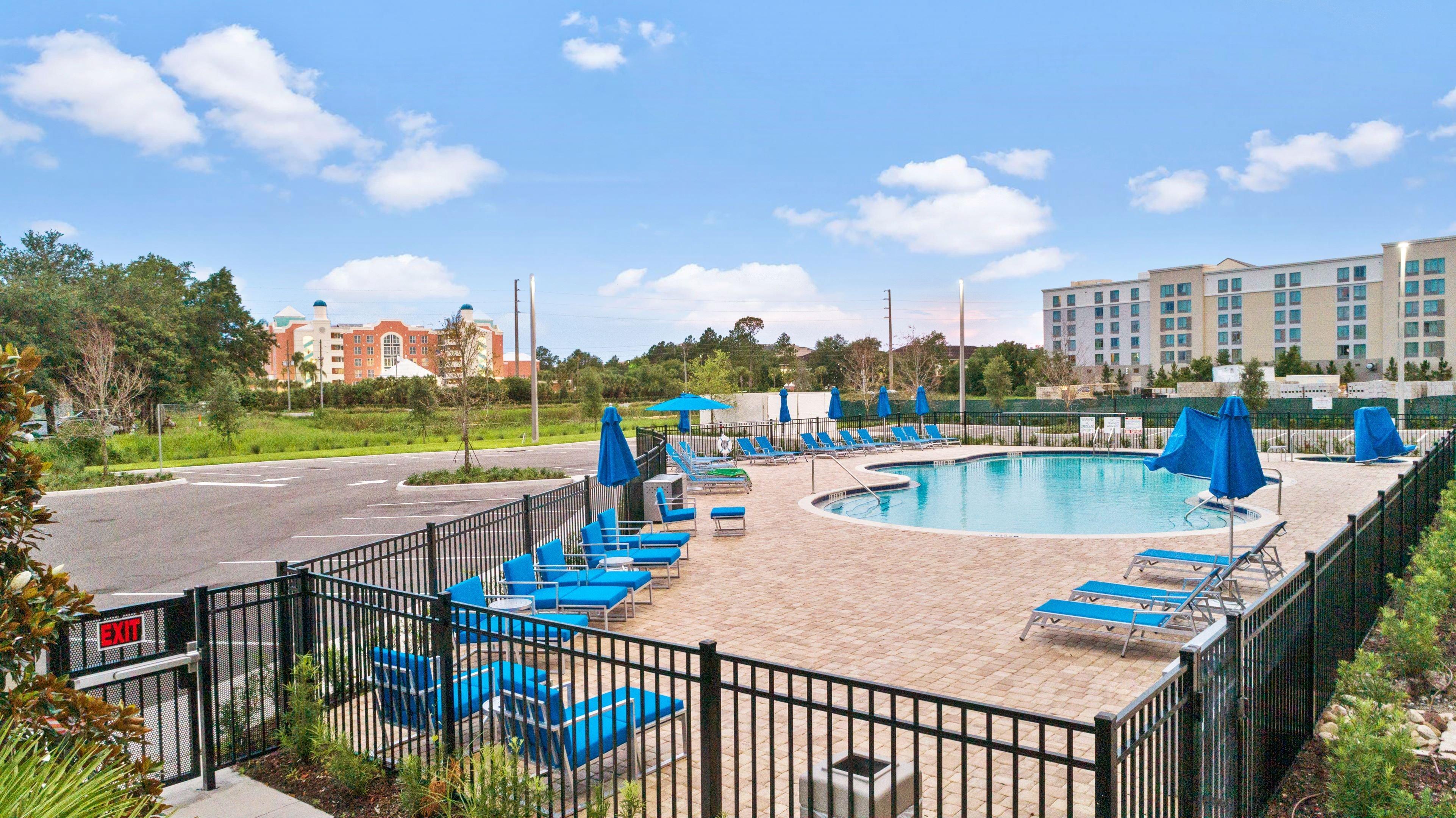 Holiday Inn Express & Suites Orlando- Lake Buena Vista By Ihg Eksteriør bilde