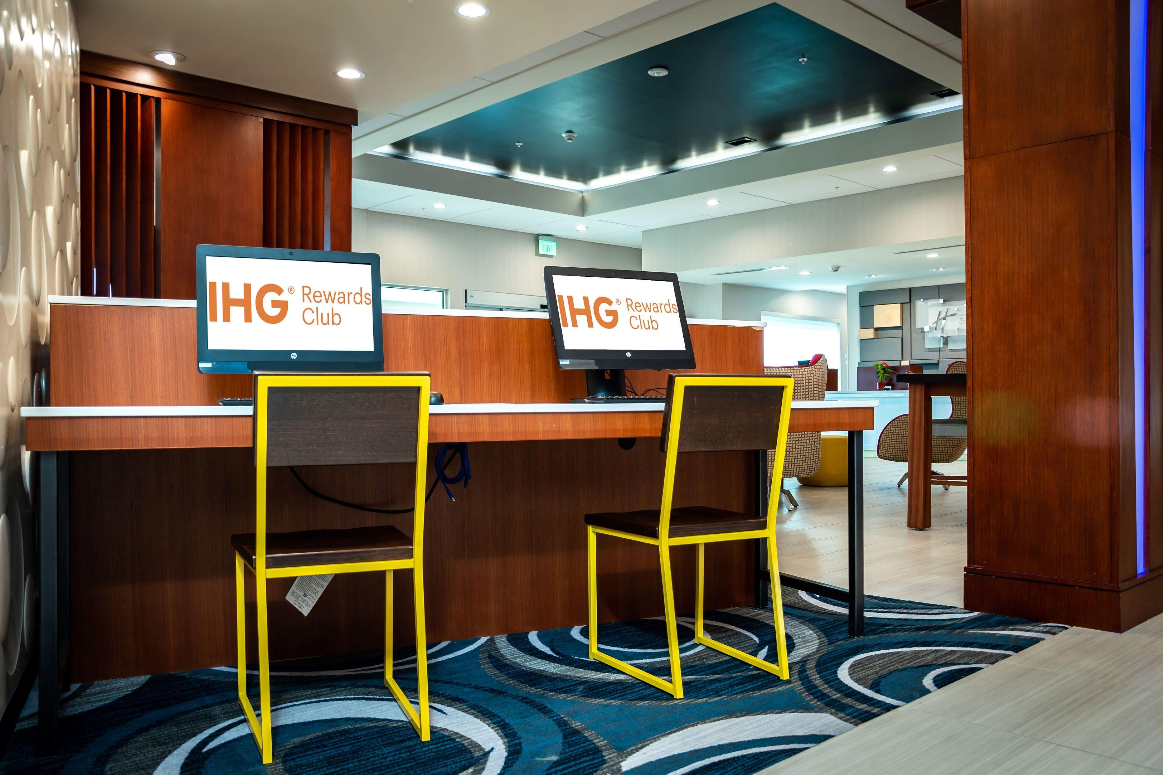 Holiday Inn Express & Suites Orlando- Lake Buena Vista By Ihg Eksteriør bilde