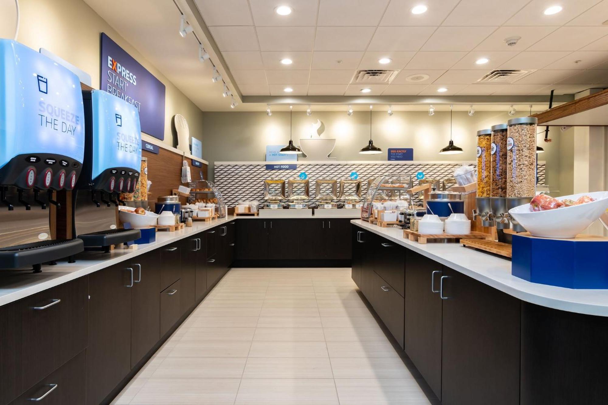 Holiday Inn Express & Suites Orlando- Lake Buena Vista By Ihg Eksteriør bilde
